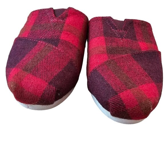 TOMS Women's Red and Black Buffalo Plaid Faux Fur Lined Slip-On Shoes Size 7.5 - Picture 8 of 8